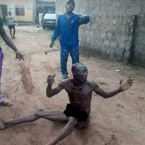Man stripped n*ked, almost killed for stealing in Imo State (Photos)